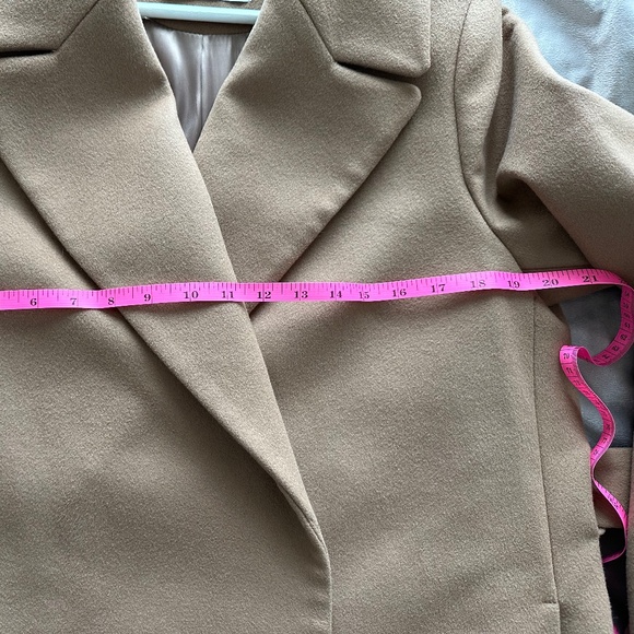 Women's Belted Wool Coat (80% wool) size L-XL, color Caramel - Picture 12 of 13